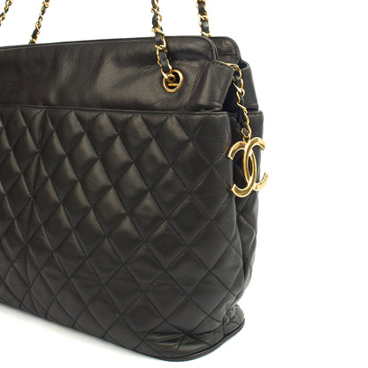 Chanel Tote Vintage Tote in Black, Lambskin Leather — Alternate View 16