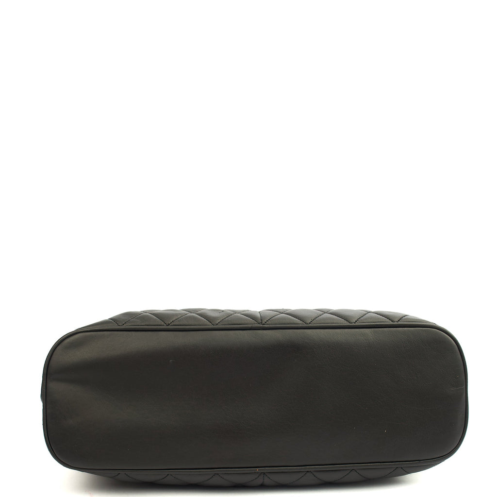 Chanel Tote Vintage Tote in Black, Lambskin Leather — Alternate View 13