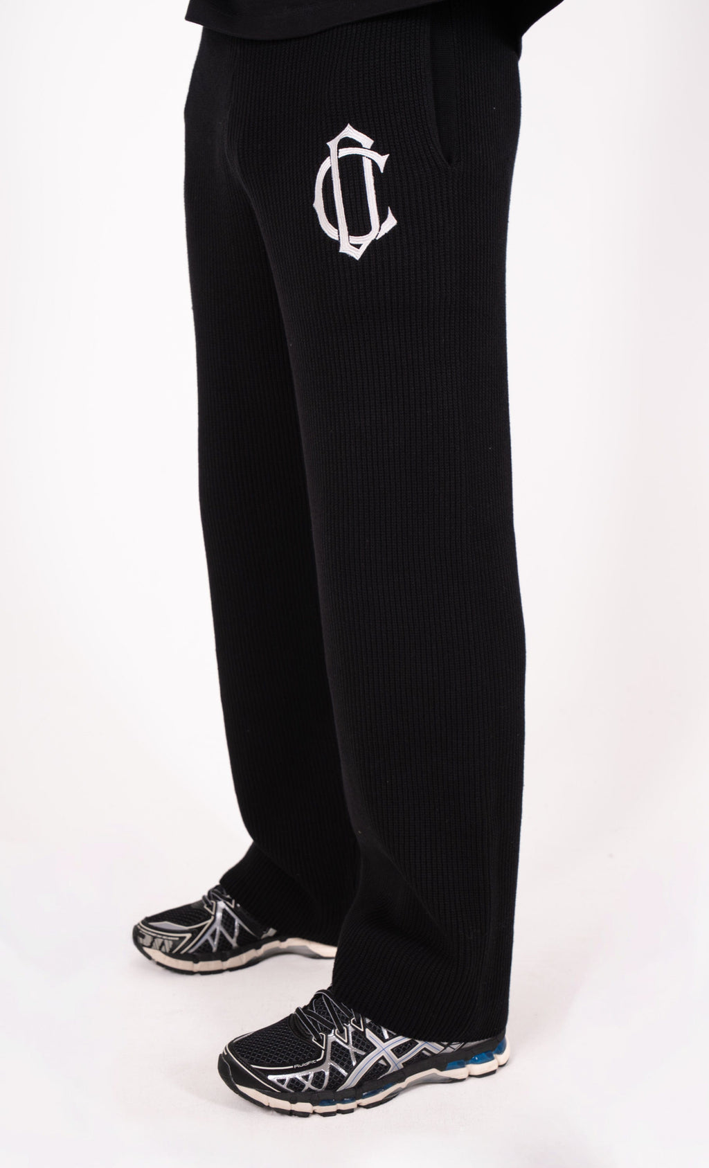 Cardair CD Emblem Knit Joggers - Black — S — Side View