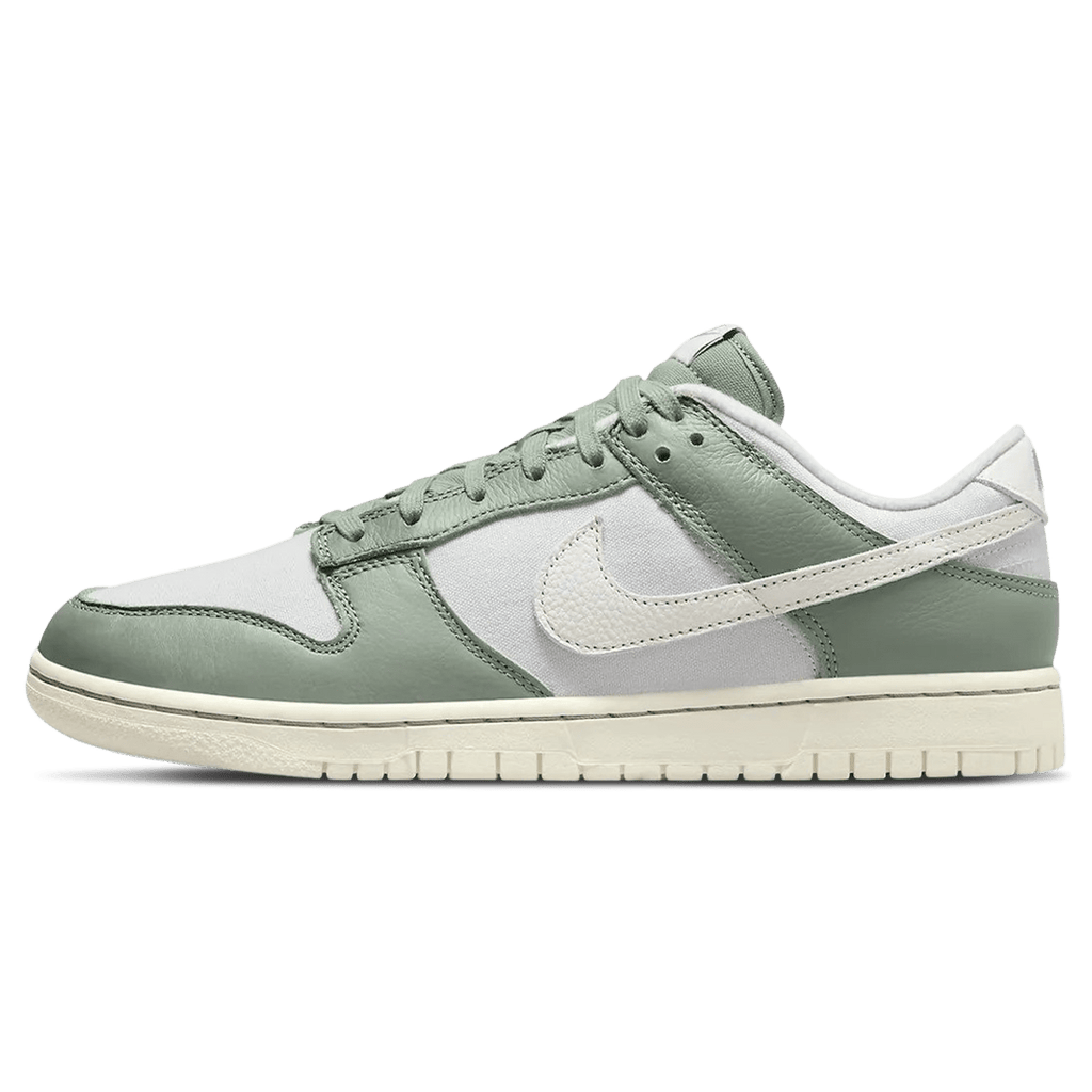Nike Dunk Low 'Mica Green' — UK 3 | EU 35.5 | US 3.5 — Front View