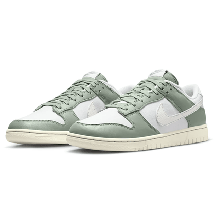 Nike Dunk Low 'Mica Green' — UK 3 | EU 35.5 | US 3.5 — Side View