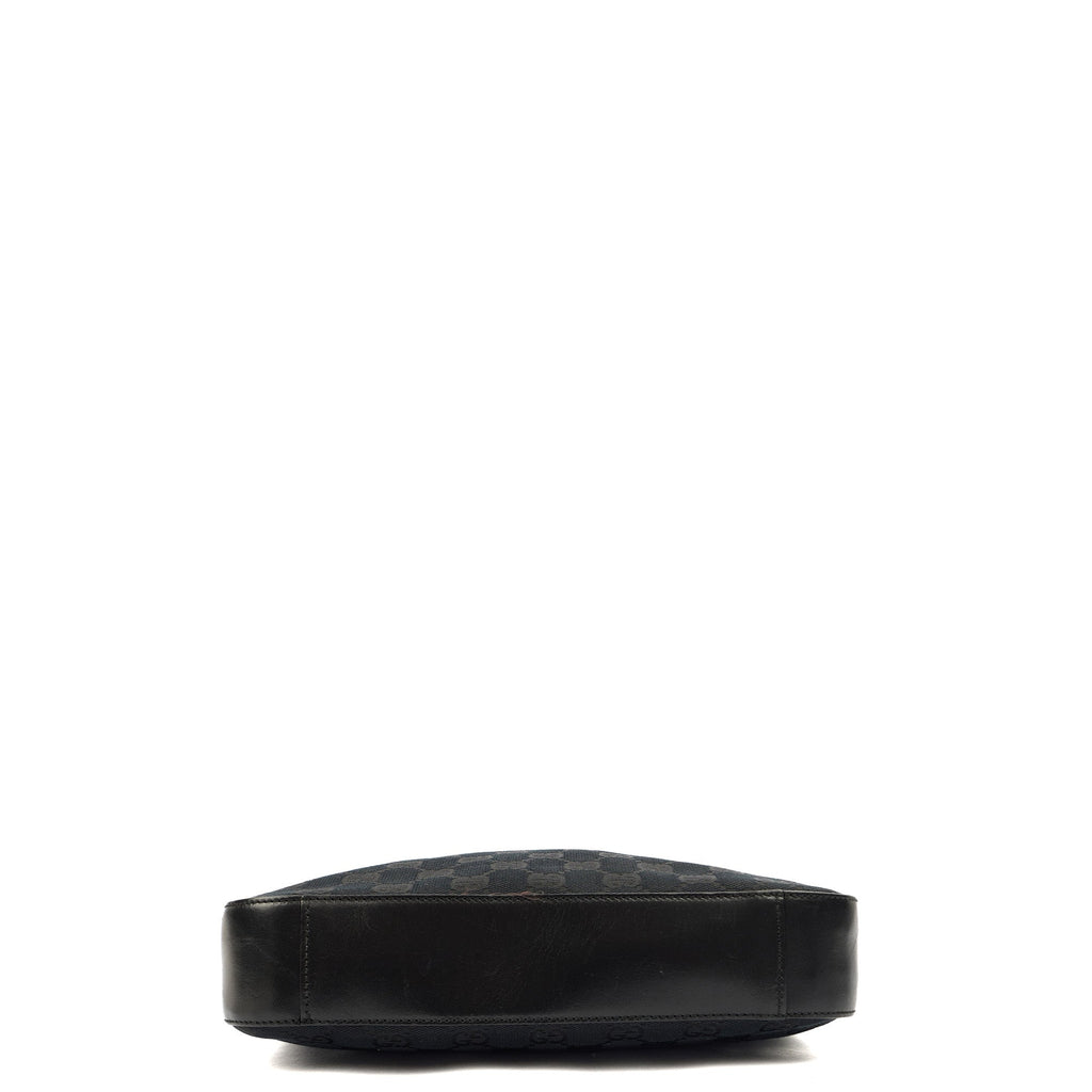 Gucci Shoulder Bag Shoulder Bag in Black, GG Canvas — Detail View