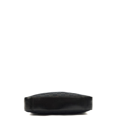 Gucci Shoulder Bag Shoulder Bag in Black, GG Canvas — Detail View