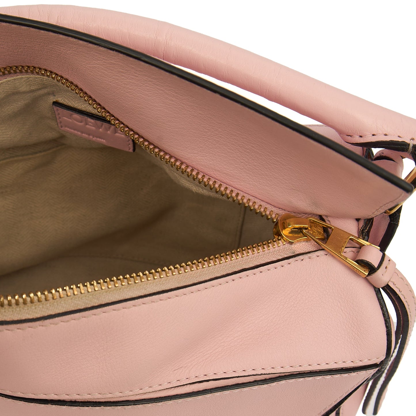 Loewe Cross Body Puzzle - Medium in Icy Pink, Leather — Alternate View 7
