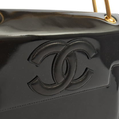 Chanel Shoulder Bag Vintage Flap Bag  in Black, Patent Leather — Alternate View 16