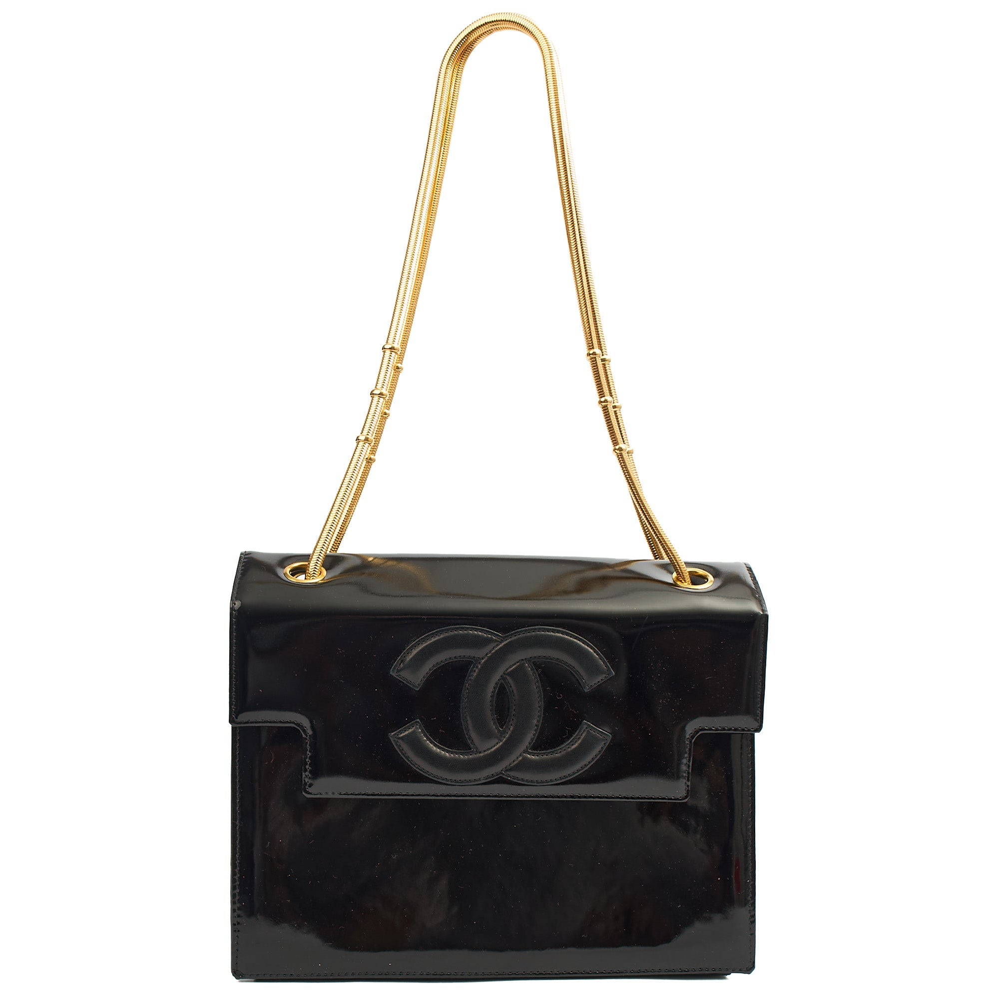 Chanel Shoulder Bag Vintage Flap Bag  in Black, Patent Leather — Front View