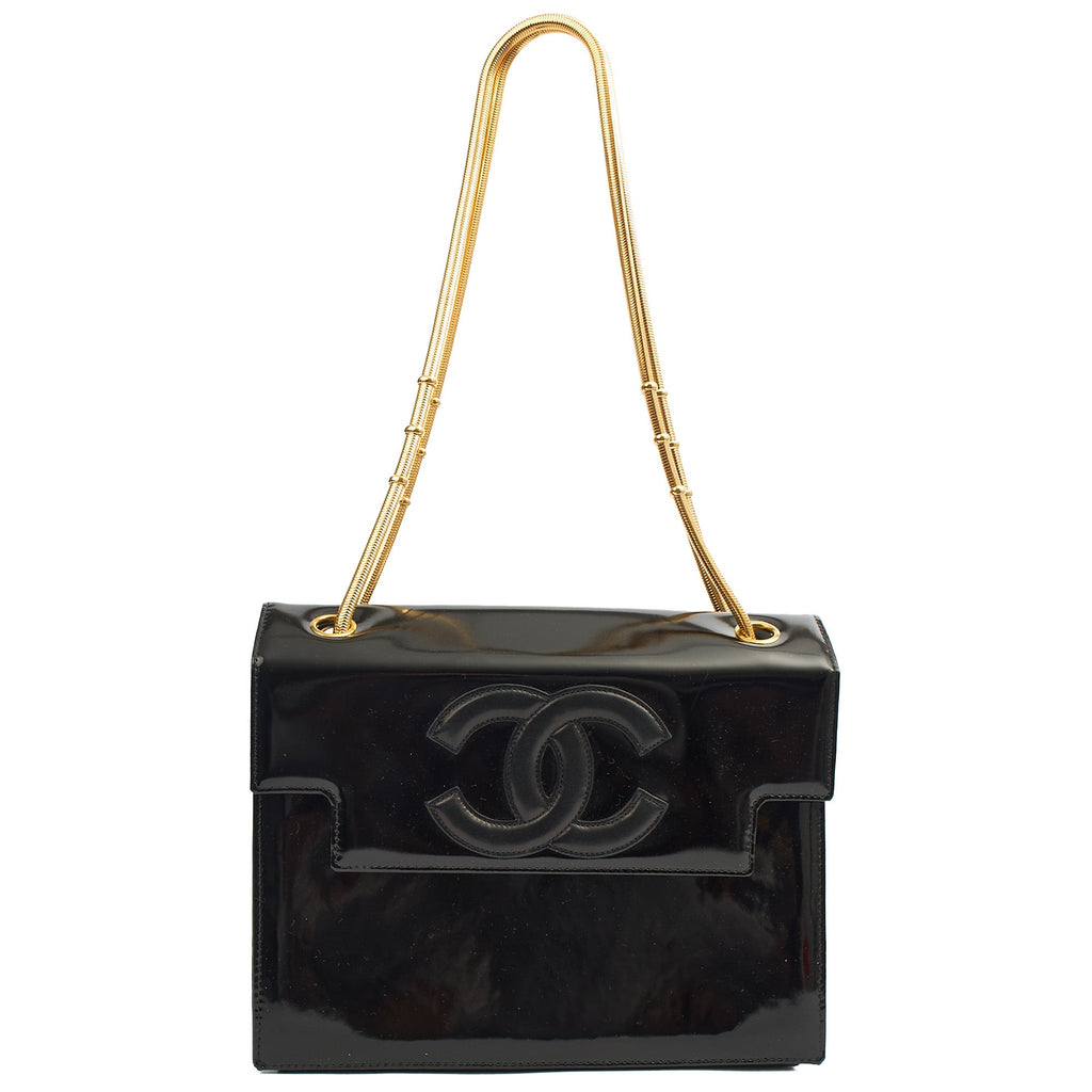 Chanel Shoulder Bag Vintage Flap Bag  in Black, Patent Leather — Alternate View 9