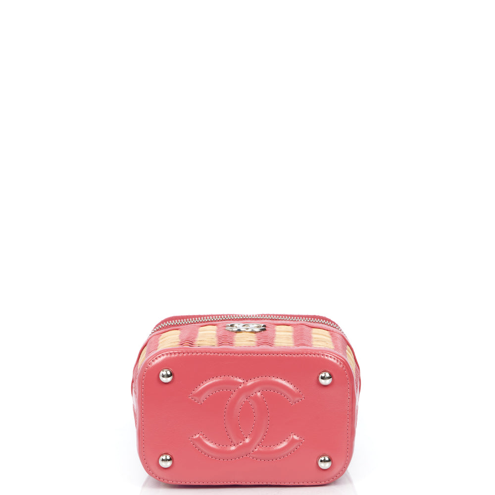 Chanel Vanity - Small in Pink, Leather — Alternate View 20