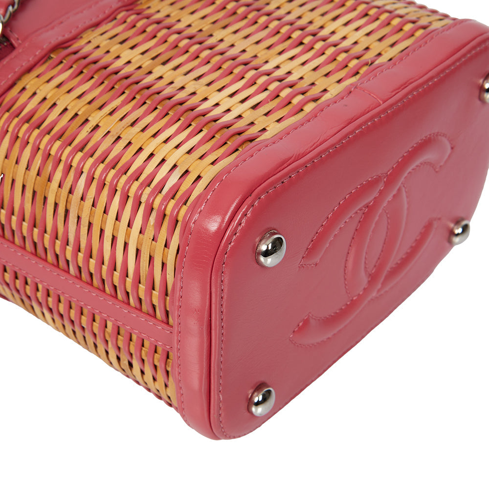 Chanel Vanity - Small in Pink, Leather — Alternate View 45