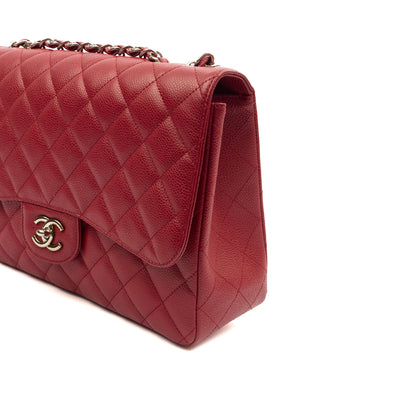 Chanel Shoulder Bag Classic Single Flap - Jumbo in Red, Caviar Leather — Detail View