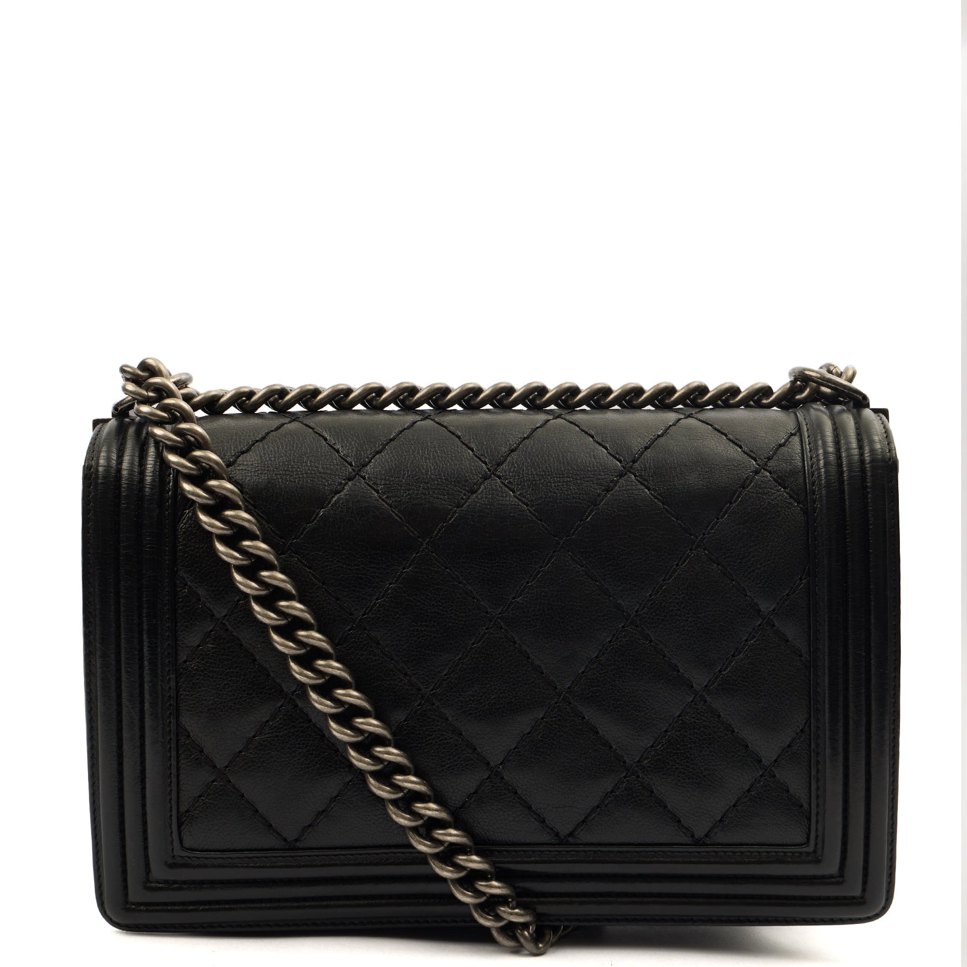 Chanel Shoulder Bag Boy - New Medium in Black, Calfskin Leather — Detail View