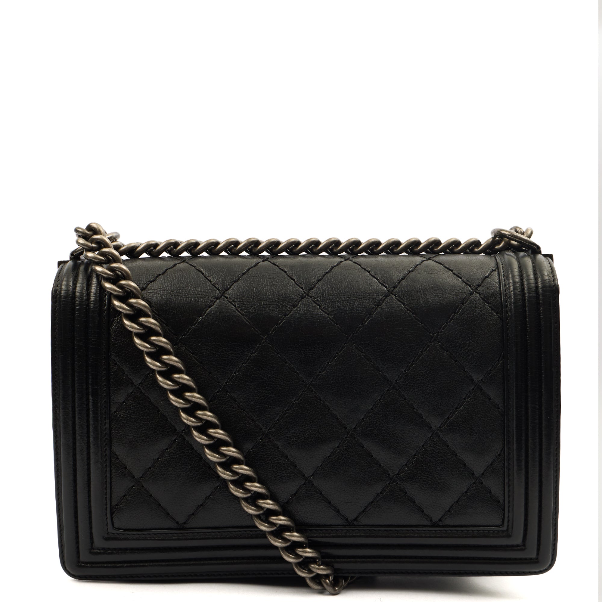Chanel Shoulder Bag Boy - New Medium in Black, Calfskin Leather — Detail View