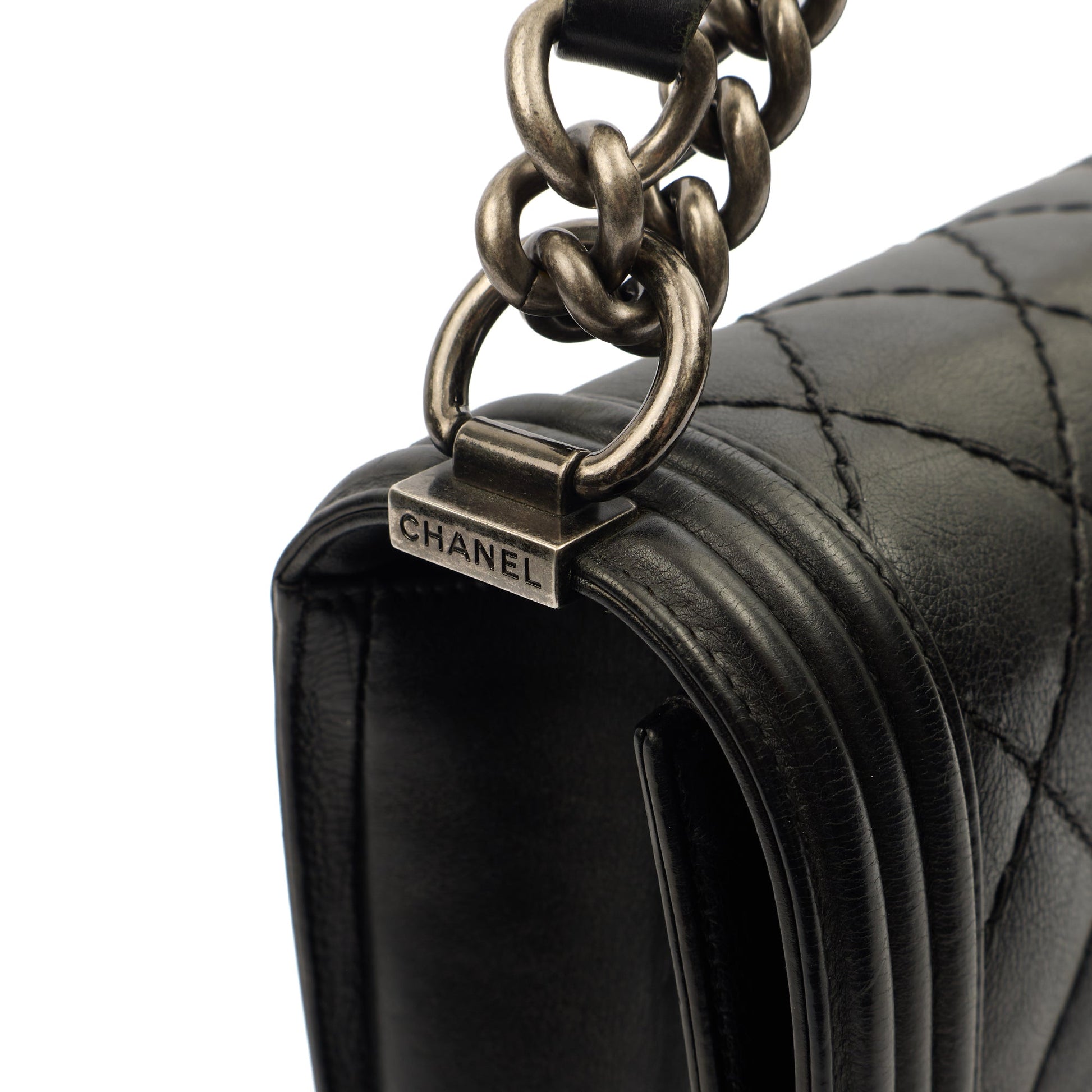 Chanel Shoulder Bag Boy - New Medium in Black, Calfskin Leather — Alternate View 8