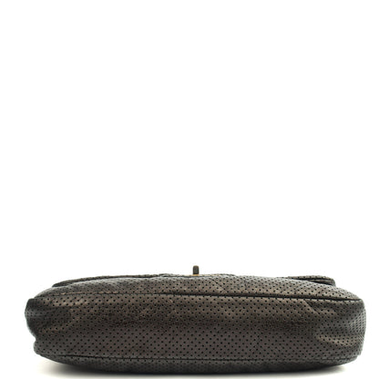 Chanel Shoulder Bag 2.55 Reissue in Black, Calfskin Leather — Top View