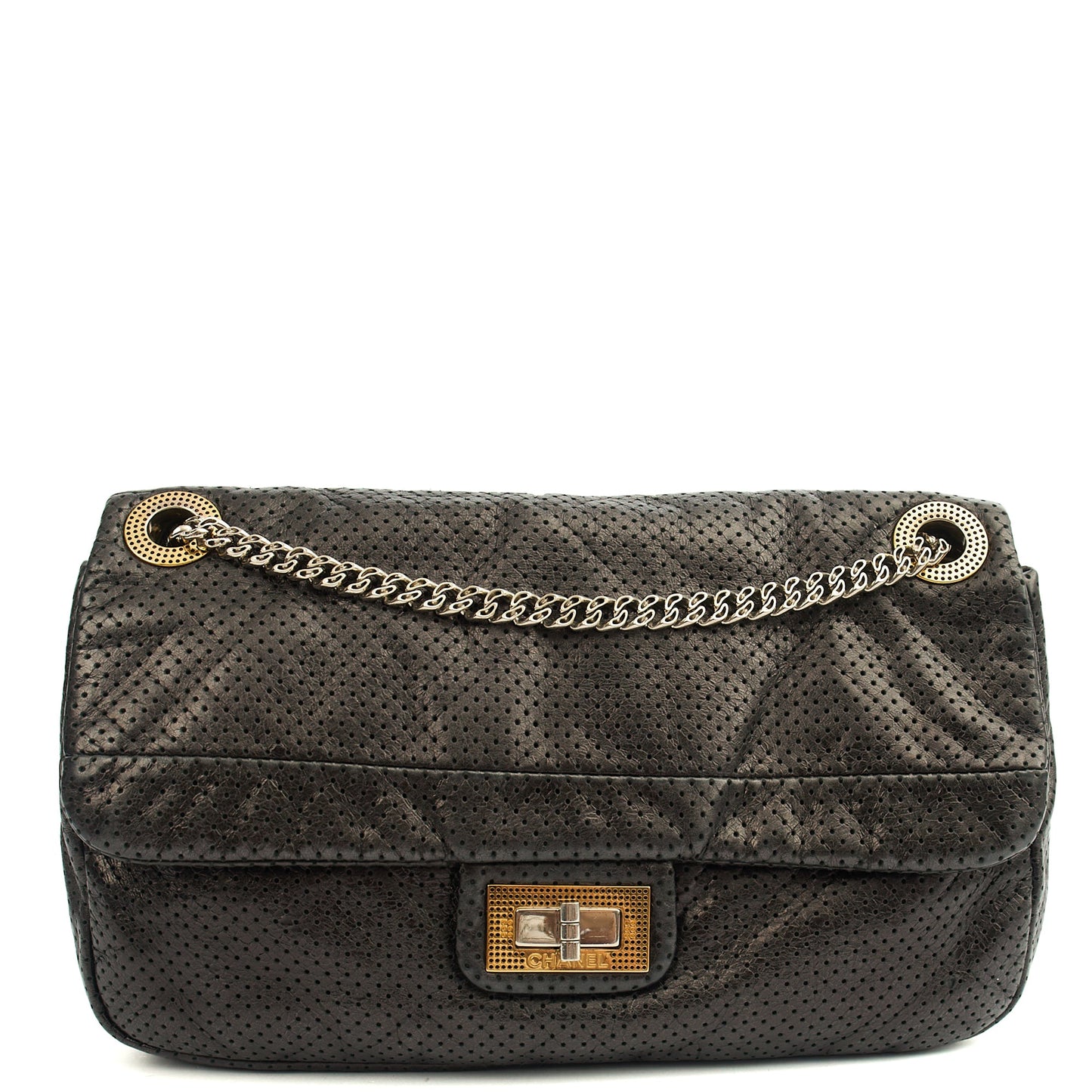 Chanel Shoulder Bag 2.55 Reissue in Black, Calfskin Leather — Front View