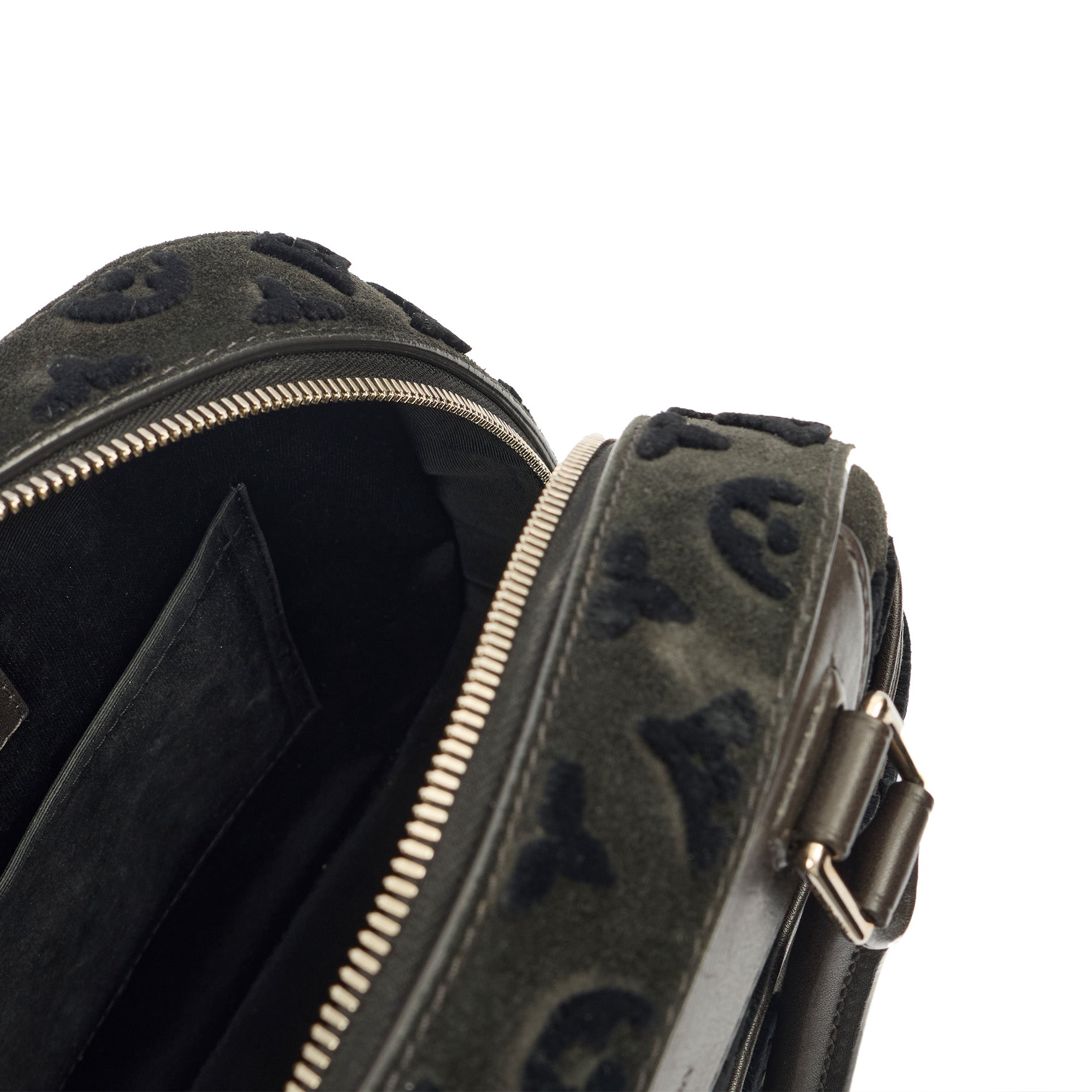 Louis Vuitton Tote Deauville in Black, Canvas — Alternate View 17