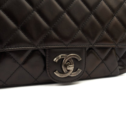 Chanel Shoulder Bag Flap Bag in Black, Glazed Calfskin — Alternate View 17