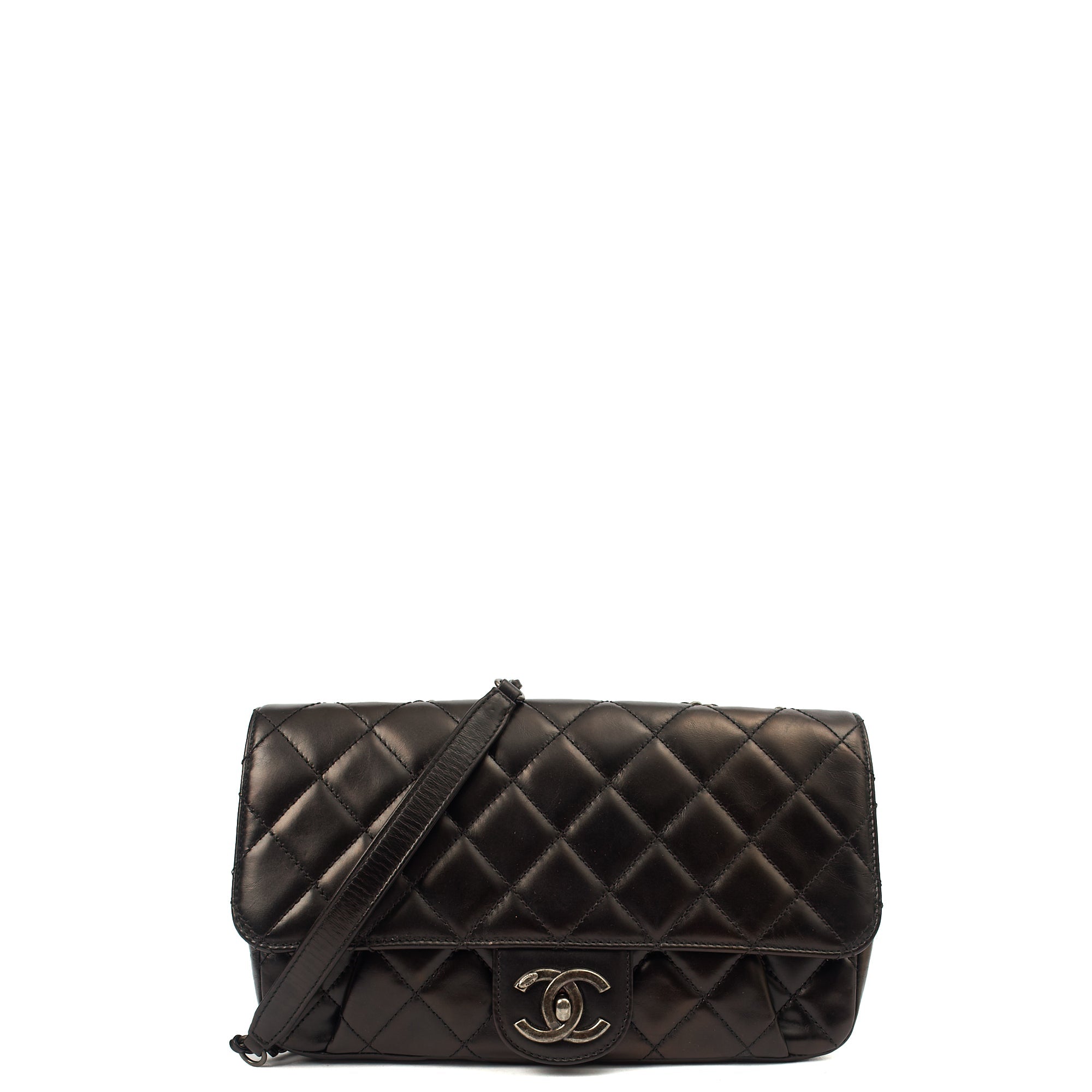Chanel Shoulder Bag Flap Bag in Black, Glazed Calfskin — Front View