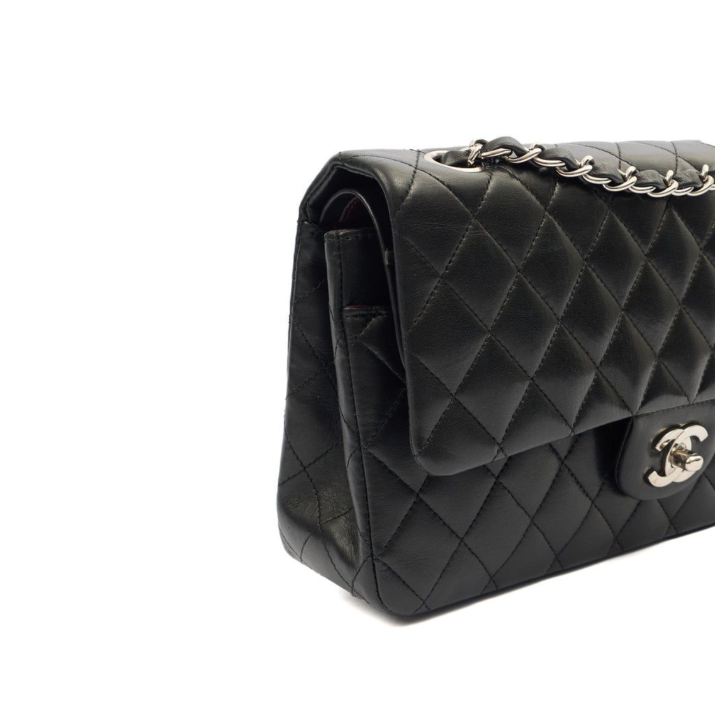 Chanel Shoulder Bag Classic Double Flap - Medium in Black, Lambskin Leather — Alternate View 9