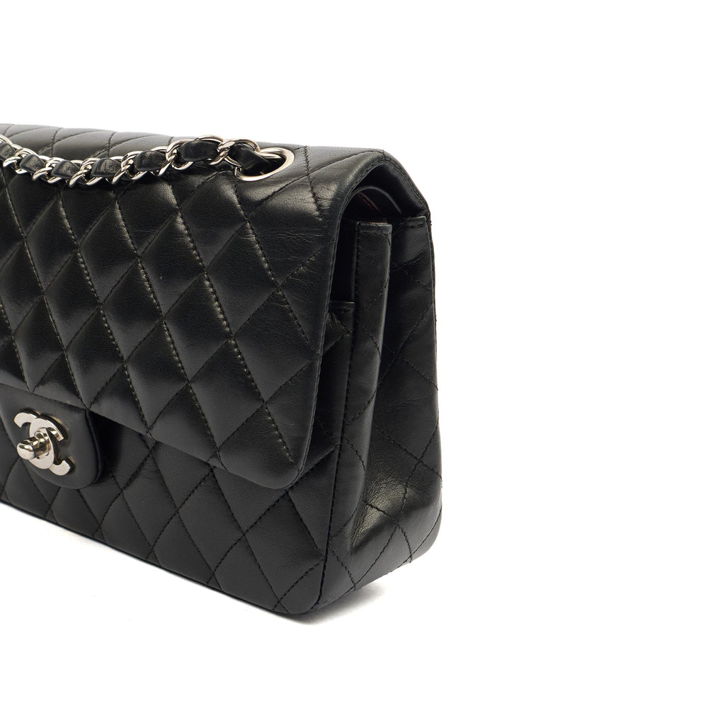 Chanel Shoulder Bag Classic Double Flap - Medium in Black, Lambskin Leather — Alternate View 7
