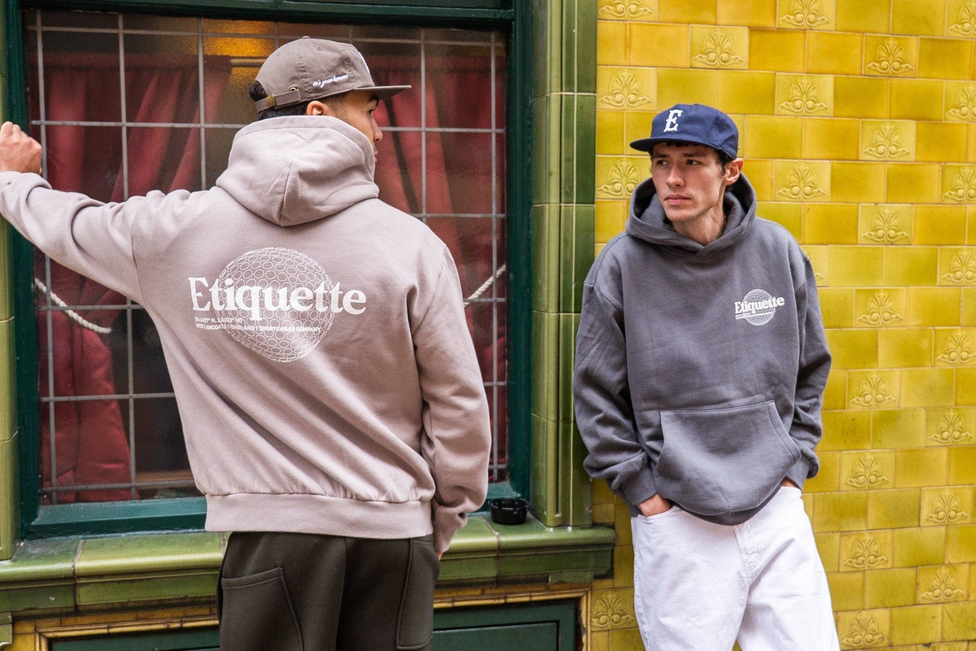 Etiquette Sphere Hood 'Mushroom' — Mushroom — Size S — Back View