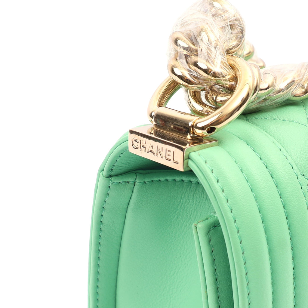 Chanel Shoulder Bag Boy - Small in Green, Calfskin Leather — Alternate View 19
