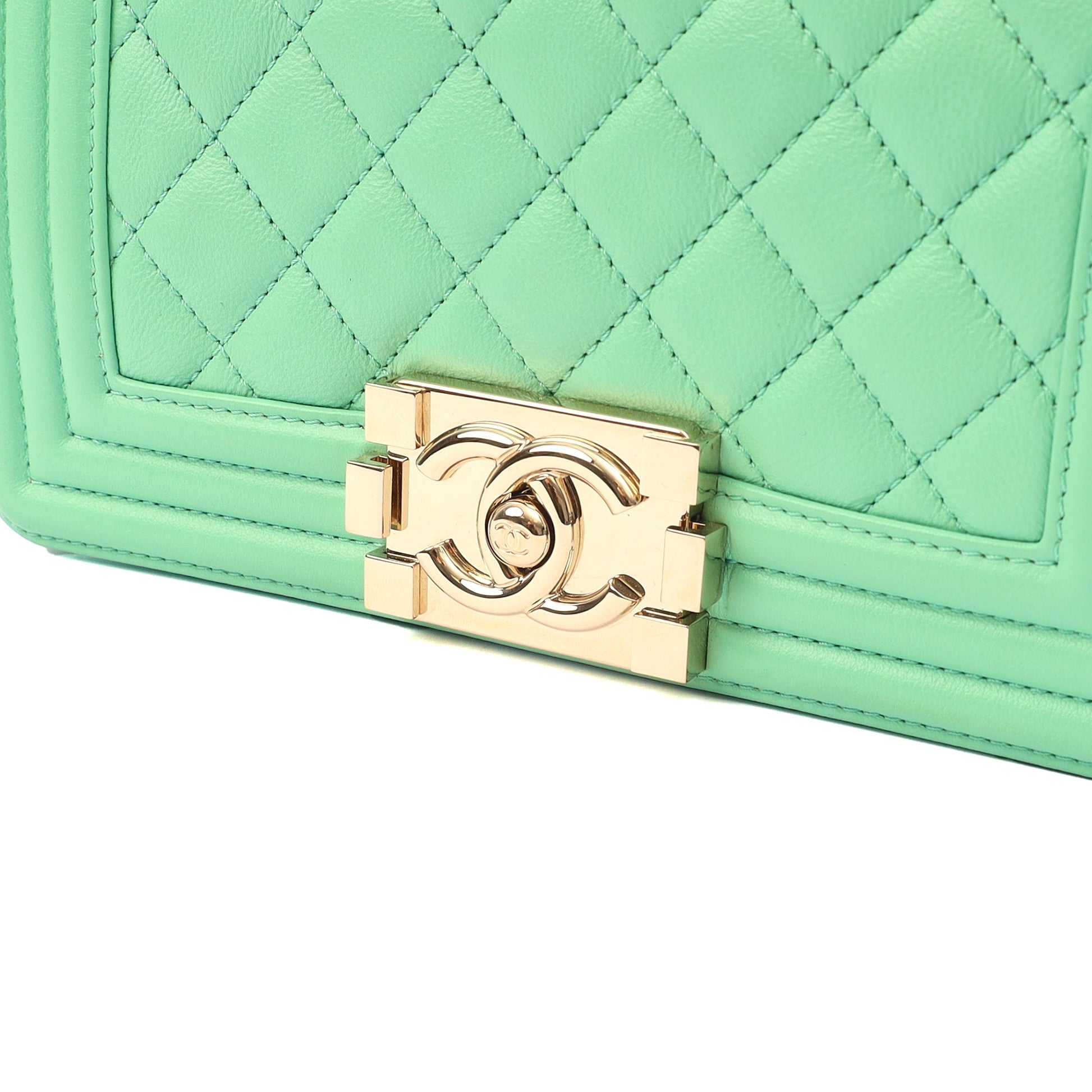 Chanel Shoulder Bag Boy - Small in Green, Calfskin Leather — Alternate View 28