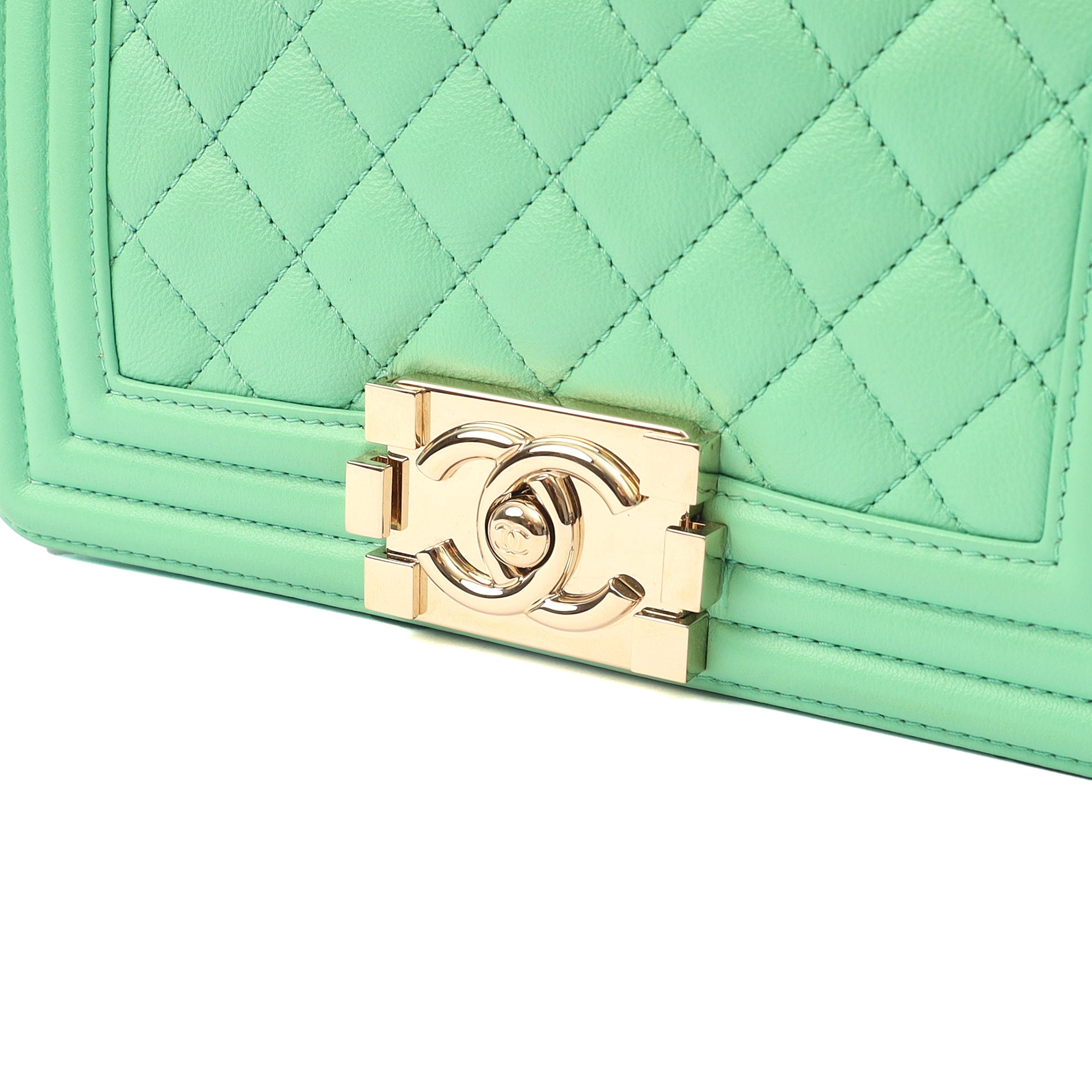 Chanel Shoulder Bag Boy - Small in Green, Calfskin Leather — Alternate View 18