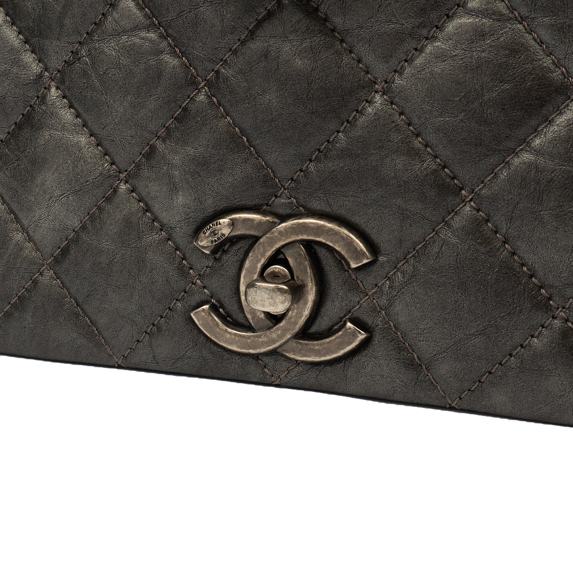 Chanel Shoulder Bag Chain Flap Bag in Metallic, Crinkled Calfskin Leather — Alternate View 26