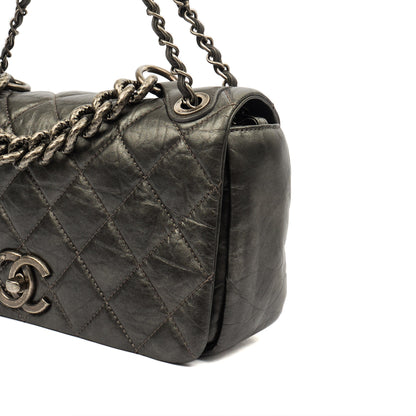 Chanel Shoulder Bag Chain Flap Bag in Metallic, Crinkled Calfskin Leather — Detail View