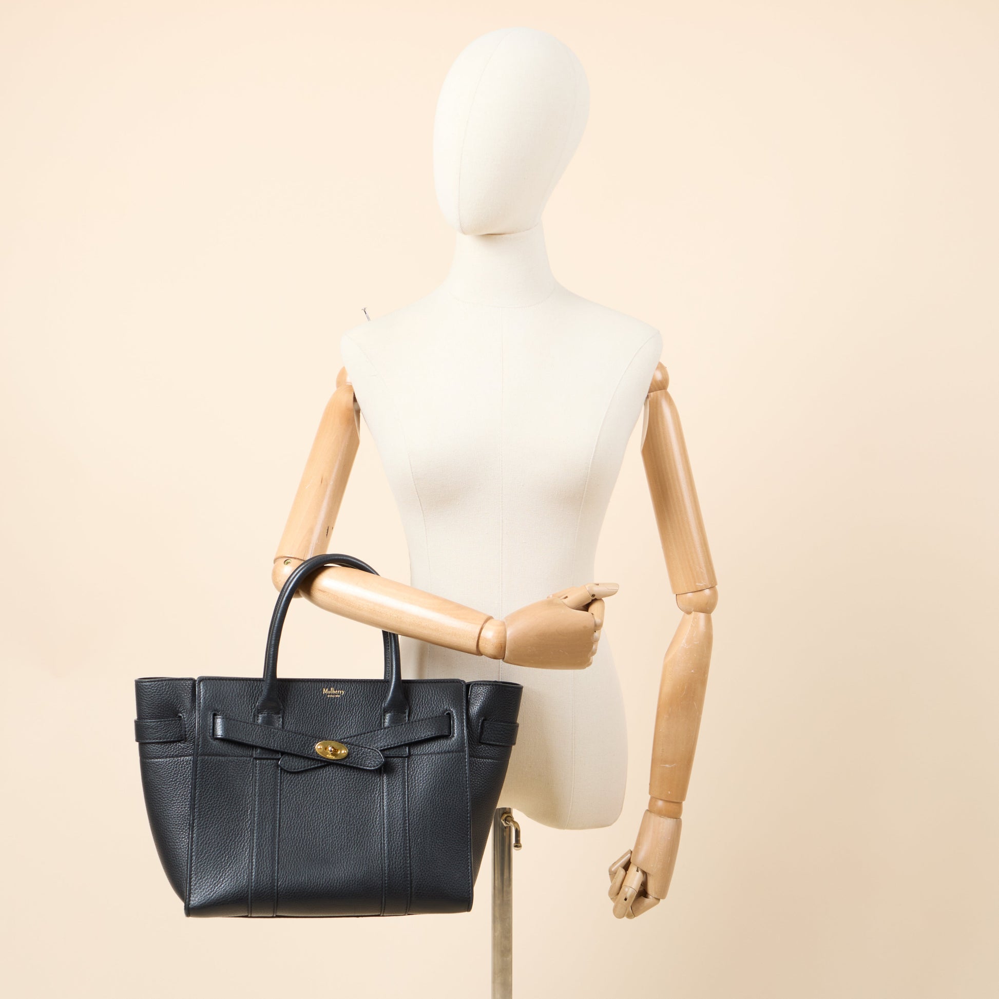 Mulberry Tote Zipped Bayswater - Small in Black, Calfskin Leather — Alternate View 9