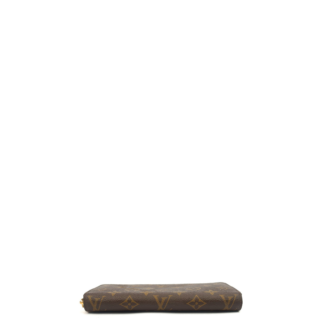 Louis Vuitton Wallet Zippy Wallet in Monogram, Canvas — Top View