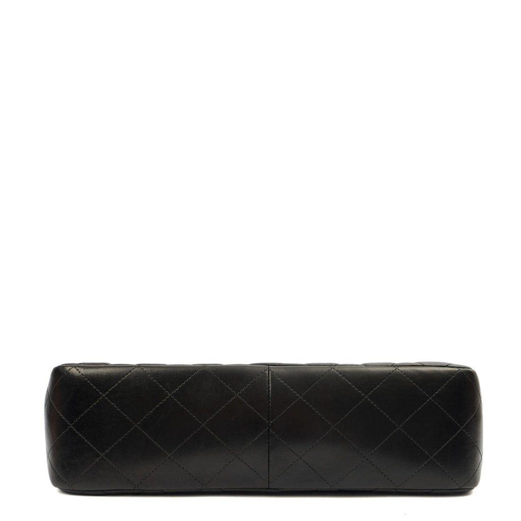 Chanel Shoulder Bag Classic Double Flap - Large, Lambskin Leather — Detail View