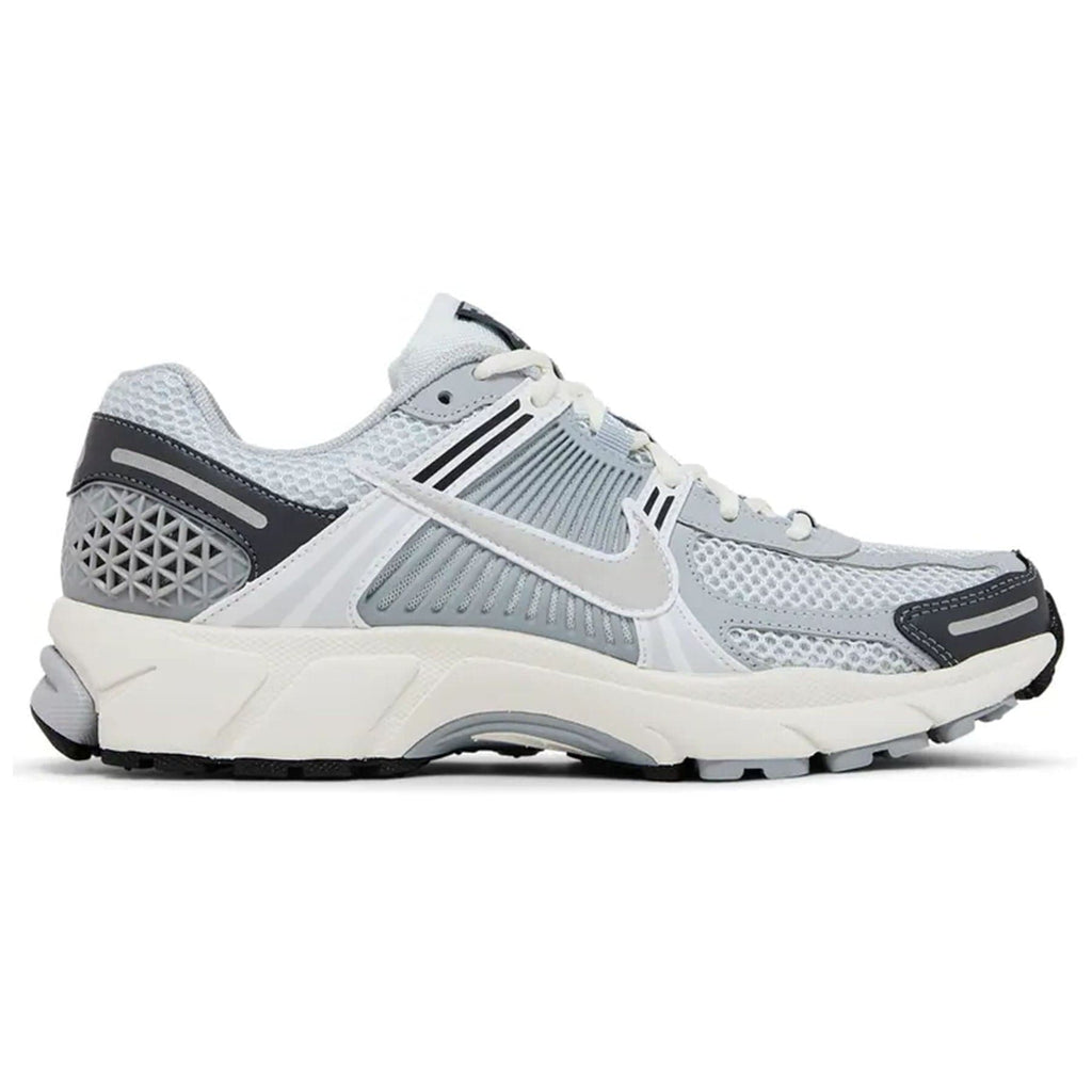 Nike Air Zoom Vomero 5 Wmns 'Wolf Grey Cool Grey' — UK 2.5 | EU 35.5 | US 5 — Side View