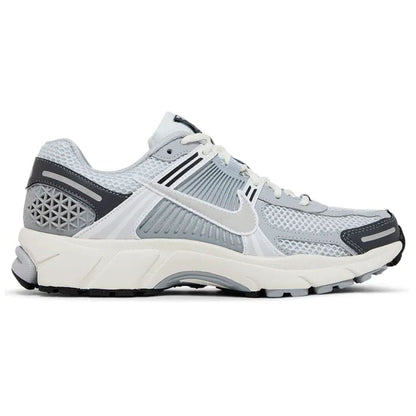 Nike Air Zoom Vomero 5 Wmns 'Wolf Grey Cool Grey' — UK 2.5 | EU 35.5 | US 5 — Side View