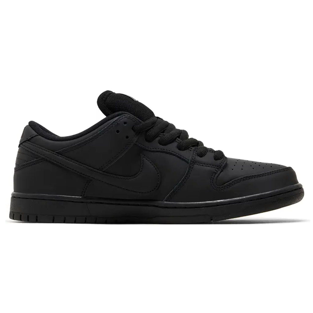 Nike Dunk Low Pro SB 'Triple Black' — UK 3 | EU 35.5 | US 3.5 — Side View