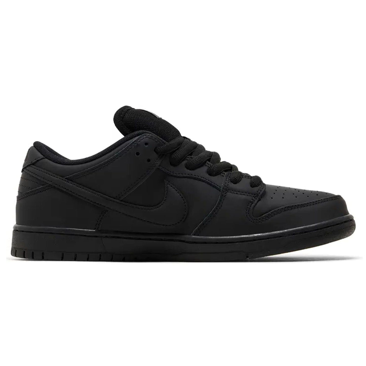 Nike Dunk Low Pro SB 'Triple Black' — UK 3 | EU 35.5 | US 3.5 — Side View