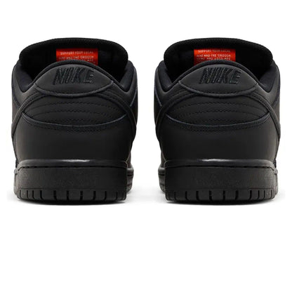 Nike Dunk Low Pro SB 'Triple Black' — UK 3 | EU 35.5 | US 3.5 — Back View