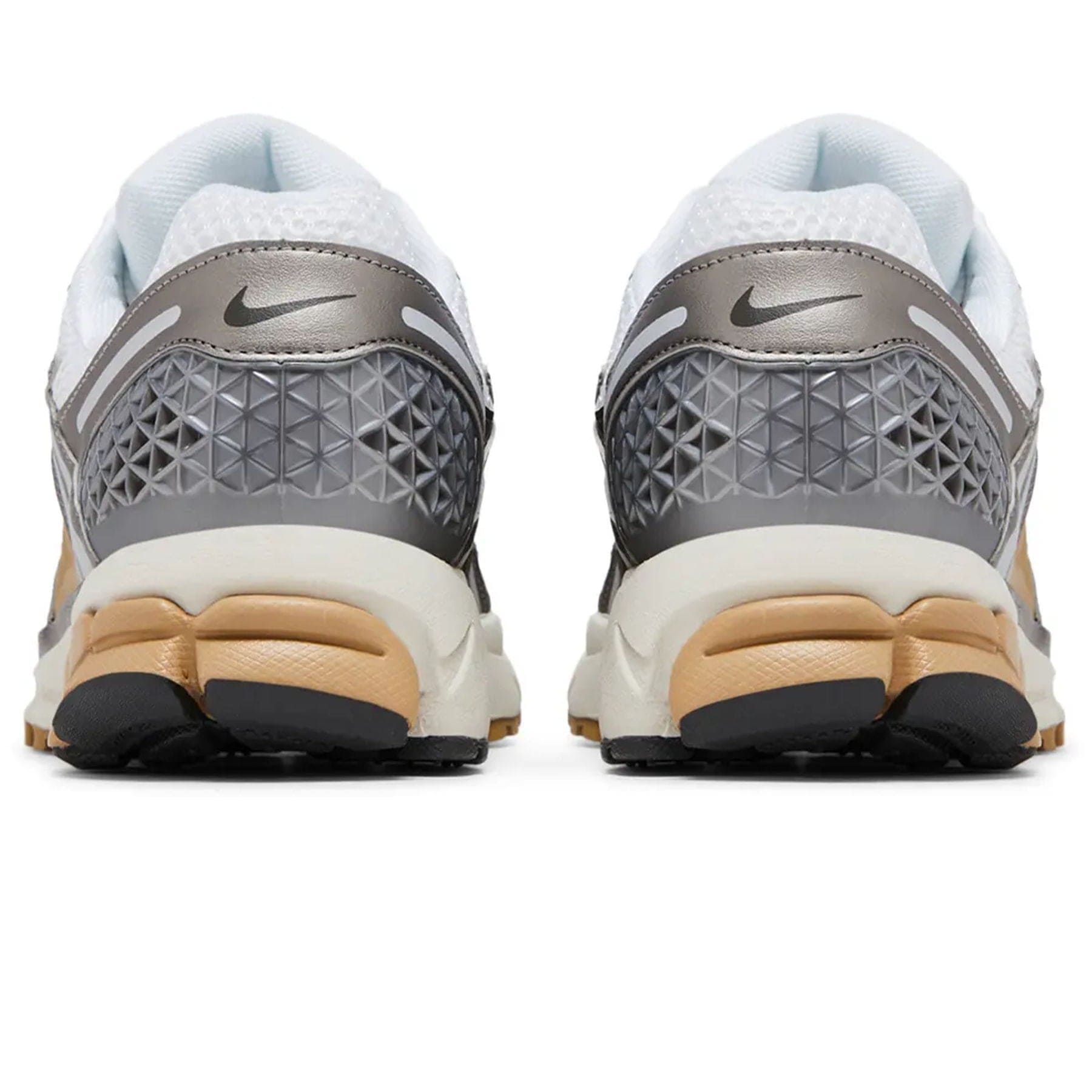 Nike Air Zoom Vomero 5 'Metallic Pewter' — UK 3 | EU 35.5 | US 3.5 — Detail View