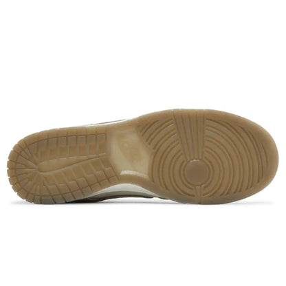 Nike Dunk Low SE 'Phantom Khaki' — UK 3 | EU 35.5 | US 3.5 — Detail View