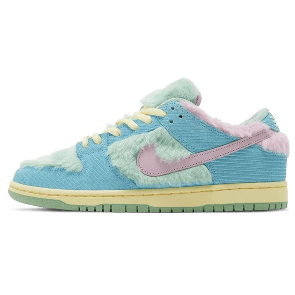 Verdy x Nike Dunk SB Low 'Visty' — UK 3 | EU 35.5 | US 3.5 — Front View