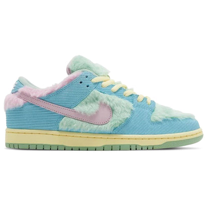 Verdy x Nike Dunk SB Low 'Visty' — UK 3 | EU 35.5 | US 3.5 — Side View