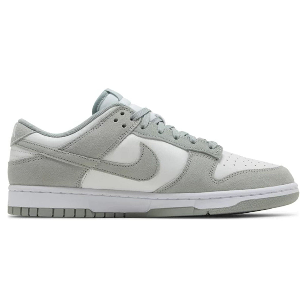 Nike Dunk Low SE 'Light Pumice' — UK 3 | EU 35.5 | US 3.5 — Side View