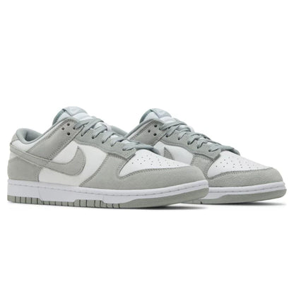 Nike Dunk Low SE 'Light Pumice' — UK 3 | EU 35.5 | US 3.5 — Back View