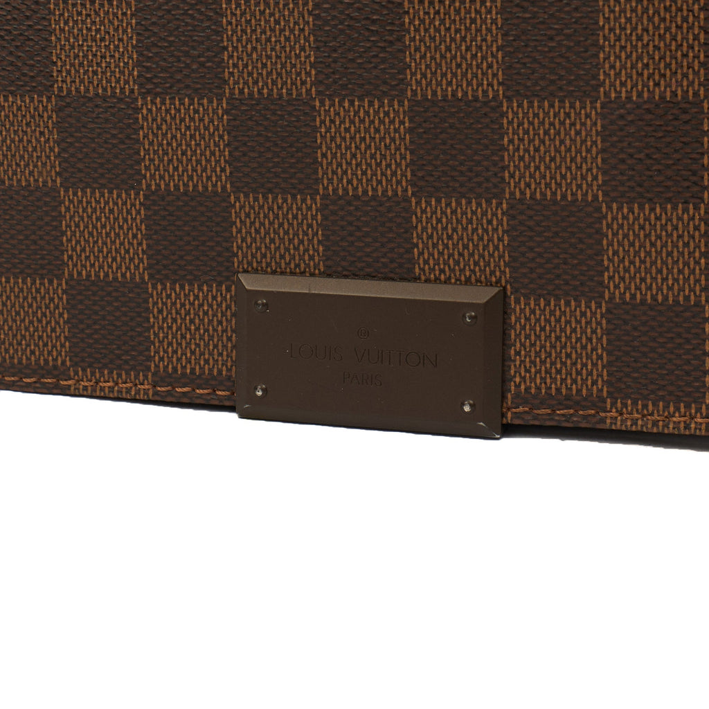Louis Vuitton Cross Body District GM in Damier, Canvas — Alternate View 7