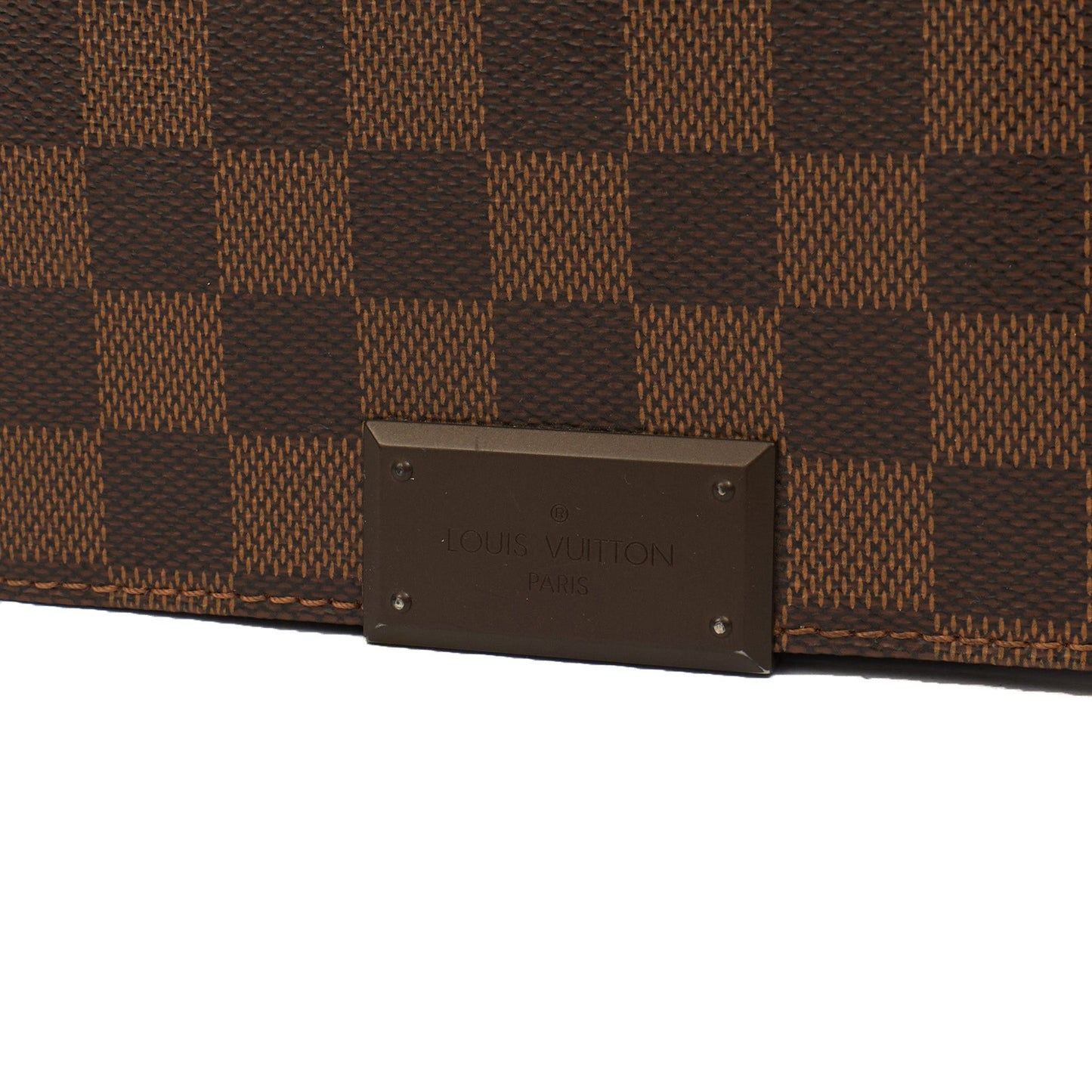 Louis Vuitton Cross Body District GM in Damier, Canvas — Alternate View 7