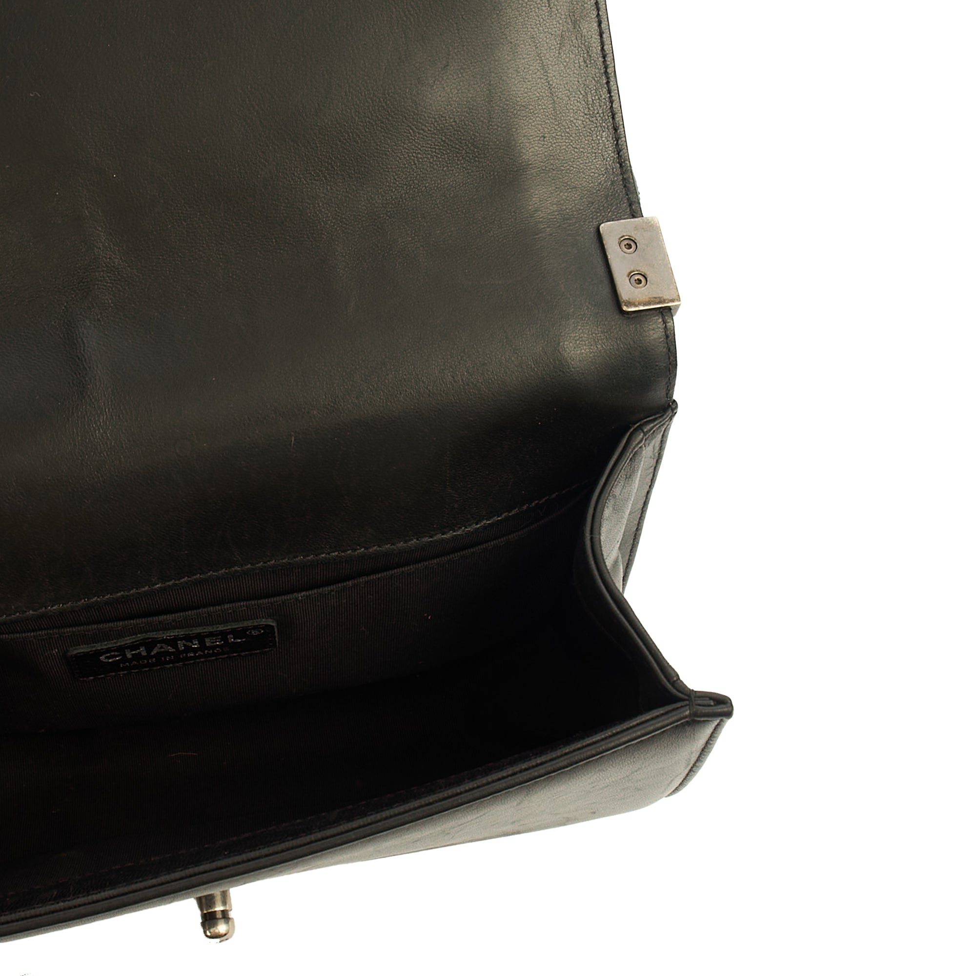 Chanel Shoulder Bag Boy - Medium in Black, Calfskin Leather — Alternate View 11
