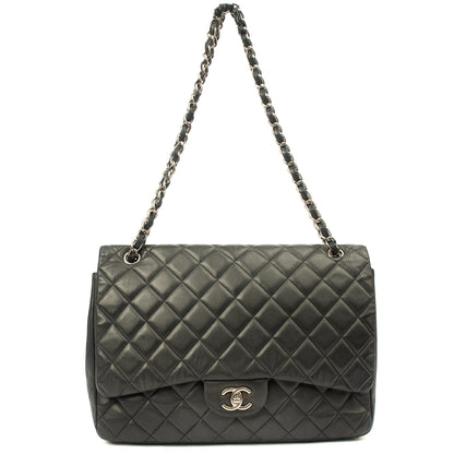 Chanel Shoulder Bag Classic Single Flap - Maxi in Black, Lambskin Leather — Detail View
