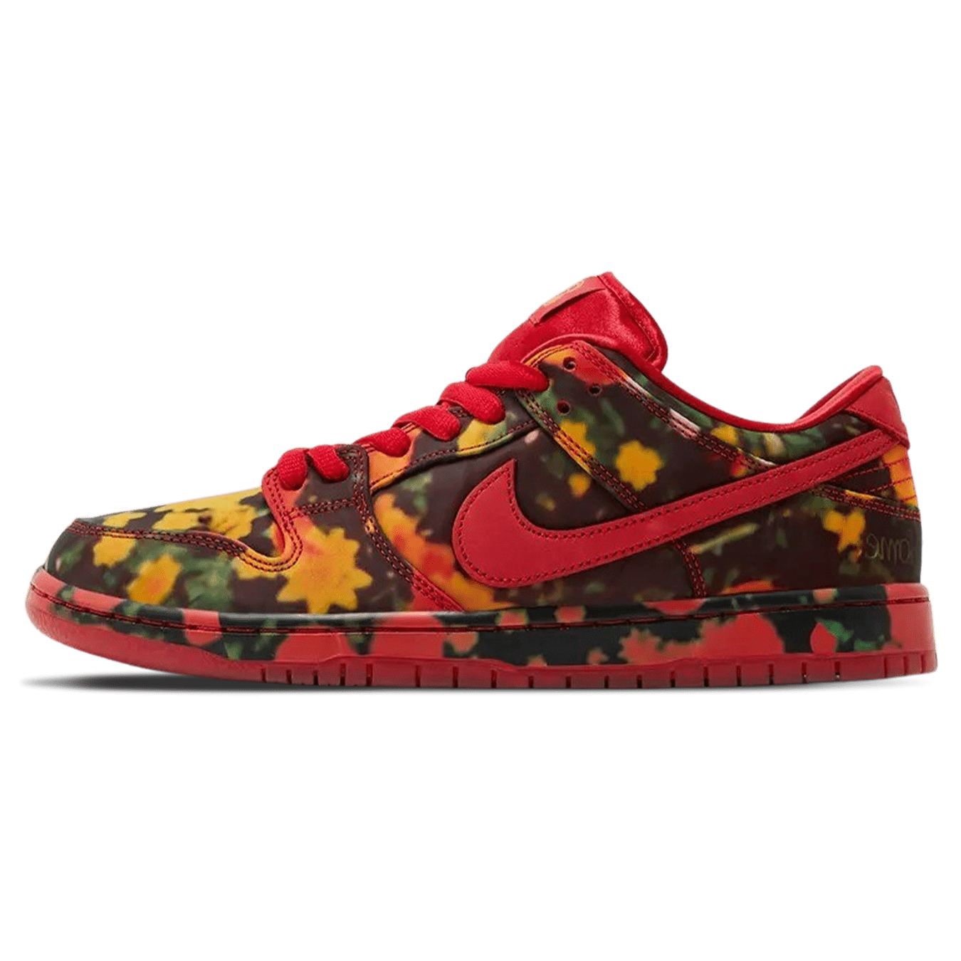 The Wizard of Oz x Nike Dunk SB Low 'Poppy Field' — UK 3 | EU 35.5 | US 3.5 — Front View
