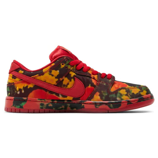 The Wizard of Oz x Nike Dunk SB Low 'Poppy Field' — UK 3 | EU 35.5 | US 3.5 — Side View